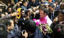 गुजरात में प्रचार कर लौटे राहुल का हुआ भव्य स्वागत