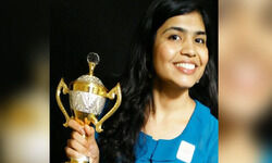 इन्हें सेकुयलरिज़्म के दलाल कहें या हिज़ाब के ग़ुलाम?