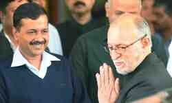 दिल्ली: ठंड से हुई मौतों पर केजरीवाल का राज्यपाल बैजल पर हमला