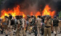 ईश्वर अल्लाह तेरो नाम ये इकतरफा गुस्ताखी कब तक ?