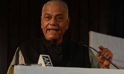 बीजेपी नेता यशवंत सिन्हा ने किसान आंदोलन वापस लिया बीजेपी नेता यशवंत सिन्हा ने किसान आंदोलन वापस लिया