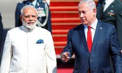 Narendra Modi broke protocol to greet Benjamin Netanyahu Narendra Modi broke protocol to greet Benjamin Netanyahu