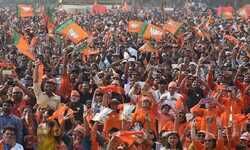 गुजरात चुनाव: BJP ने मारा जीत का छक्का गुजरात चुनाव: BJP ने मारा जीत का छक्का