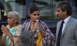 पाकिस्तान के अशिष्ट व्यवहार की संसद में की गई निंदा पाकिस्तान के अशिष्ट व्यवहार की संसद में की गई निंदा