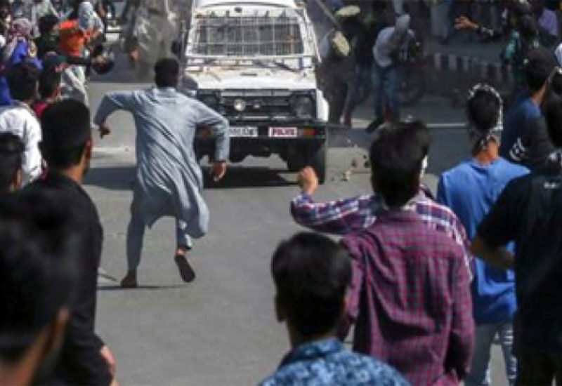 इस्लाम और आतंकवाद : पहले मुर्ग़ी आई या अंडा ? इस्लाम और आतंकवाद : पहले मुर्ग़ी आई या अंडा ?