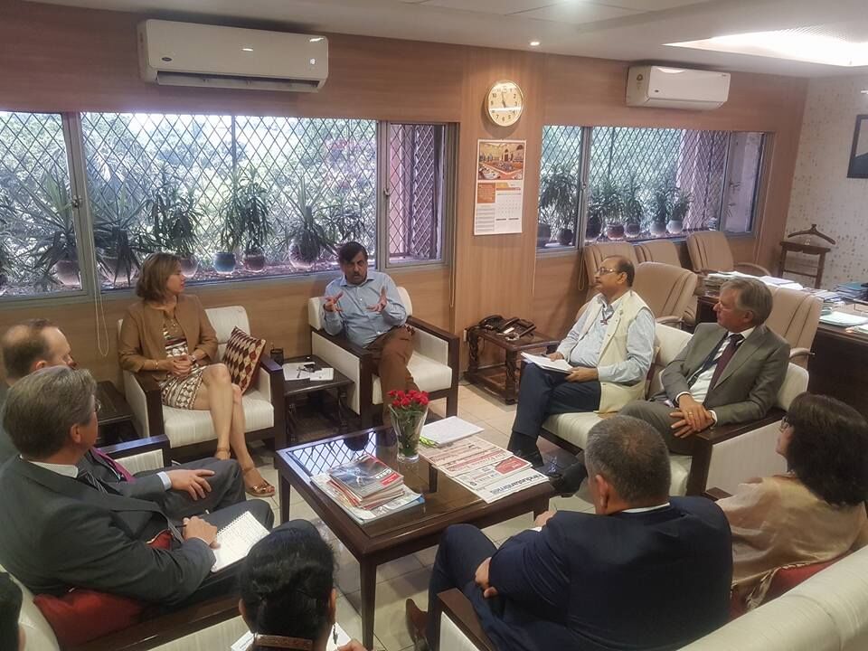 Nitin Gadkari Met Mrs Cora Van Nieuwenhuizen