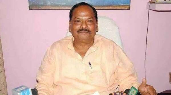 झारखंड: छह महीने में पचास हजार सरकारी नौकरियां देगी सरकार झारखंड: छह महीने में पचास हजार सरकारी नौकरियां देगी सरकार
