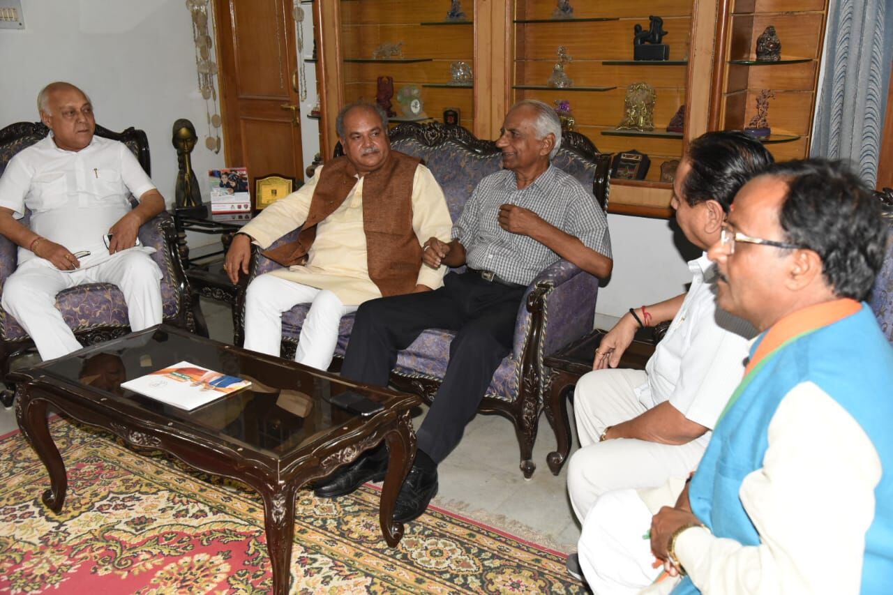 Public relations program, BJP, Narendra Singh Tomar, Contact for Support Campaign, Retired Lieutenant General Mr. Ashok Singh, Retired ADG Shree Shyam Sunder Shukla Public relations program, BJP, Narendra Singh Tomar, Contact for Support Campaign, Retired Lieutenant General Mr. Ashok Singh, Retired ADG Shree Shyam Sunder Shukla